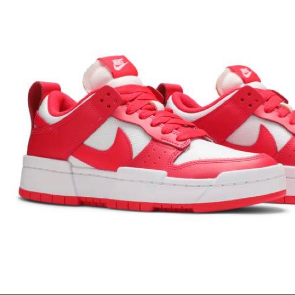nike dunk low disrupts in siren red